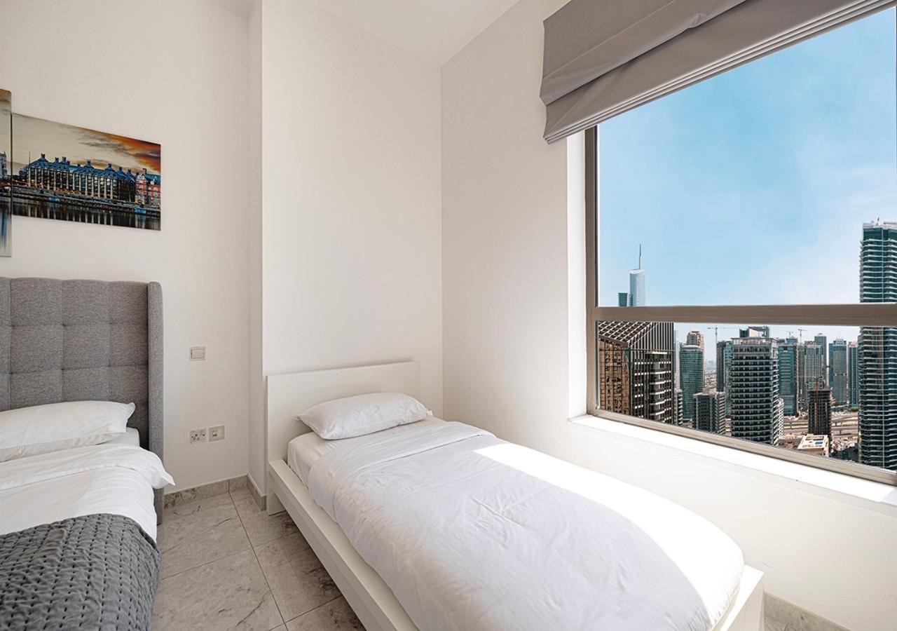 Luxury Beachfront 2Bd Apt, Shams, Jbr Дубай Экстерьер фото